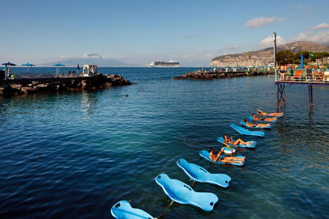 Апарт отель Sorrento Flats Экстерьер фото